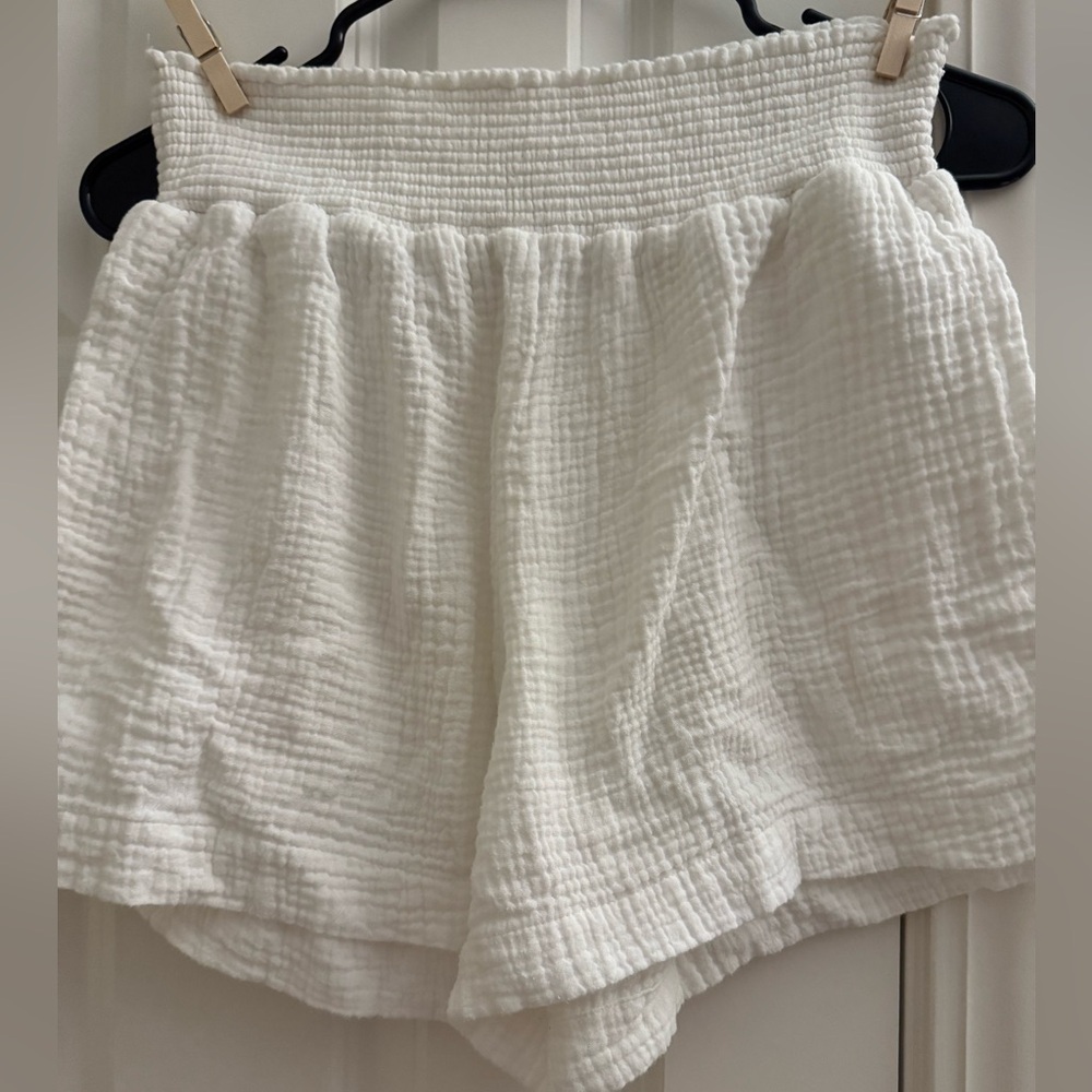 Mahina White Linen Shorts